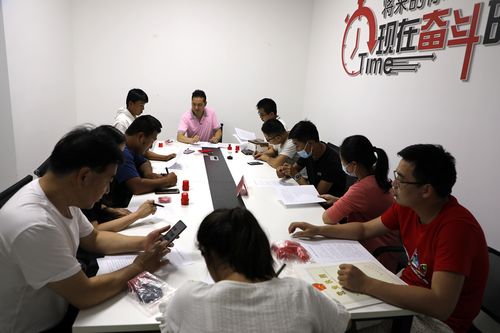 市商務(wù)局推動電商企業(yè)信用體系建設(shè)，組織簽訂跨境電子商務(wù)信用承諾書
